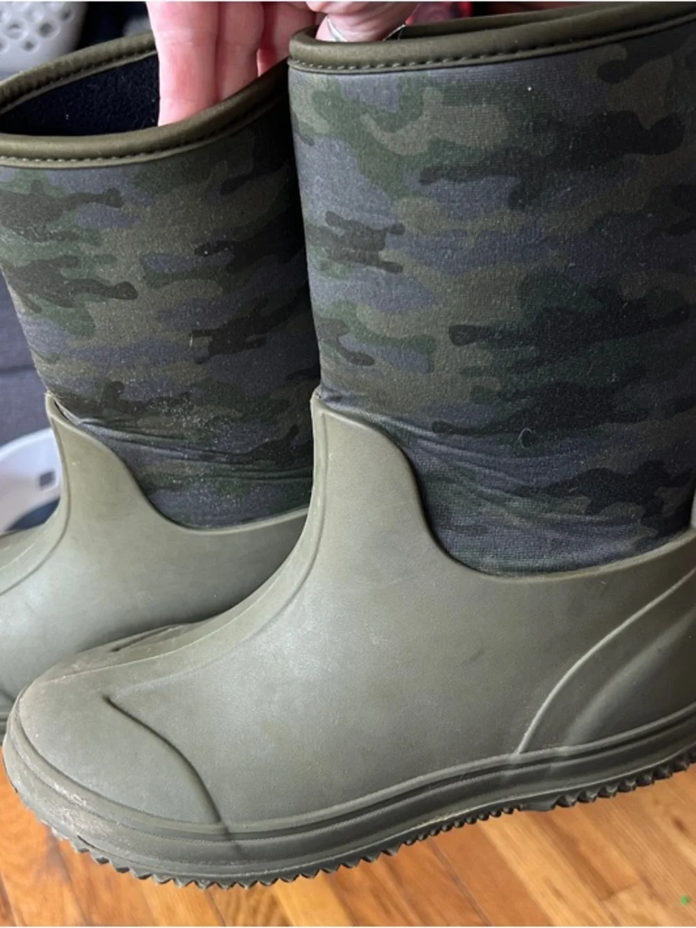 Western Chief Kids Size 5 Green Camo Waterproof Winter Boots
